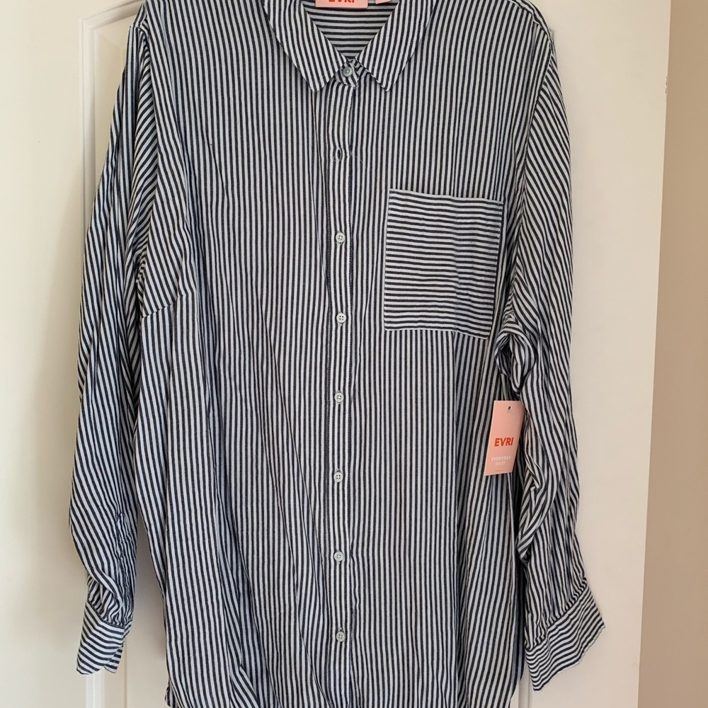 Black and white button down shirt
